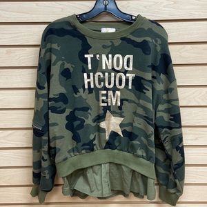 Yativi high fashion women SWEATER Size MEDIUM